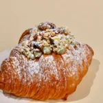 Pistachio Raspberry Croissant(کروسان الفستق بالتوت)